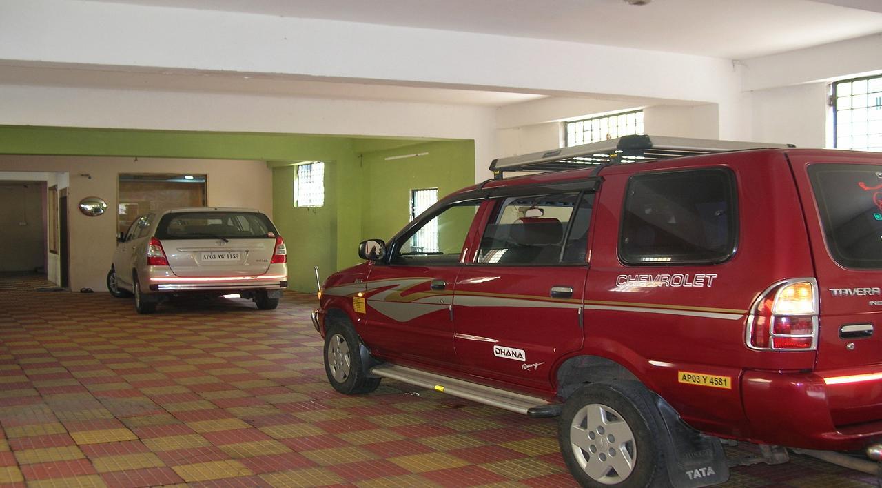 Ssb Residency Hotel Tirupati Kültér fotó