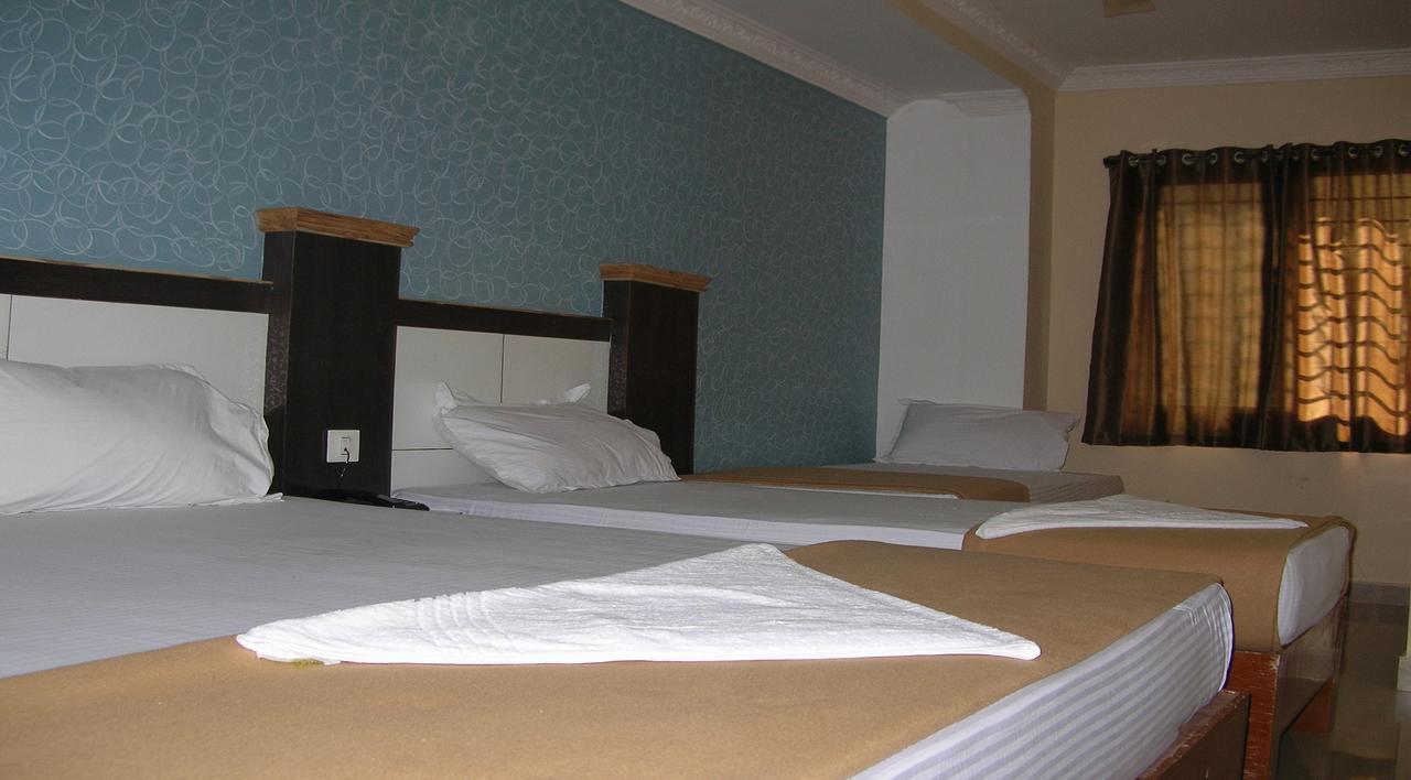 Ssb Residency Hotel Tirupati Kültér fotó