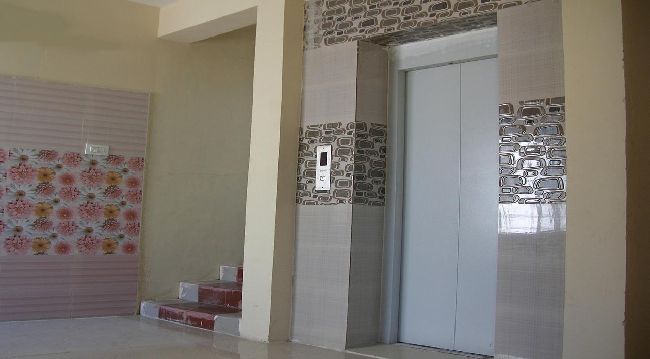 Ssb Residency Hotel Tirupati Kültér fotó