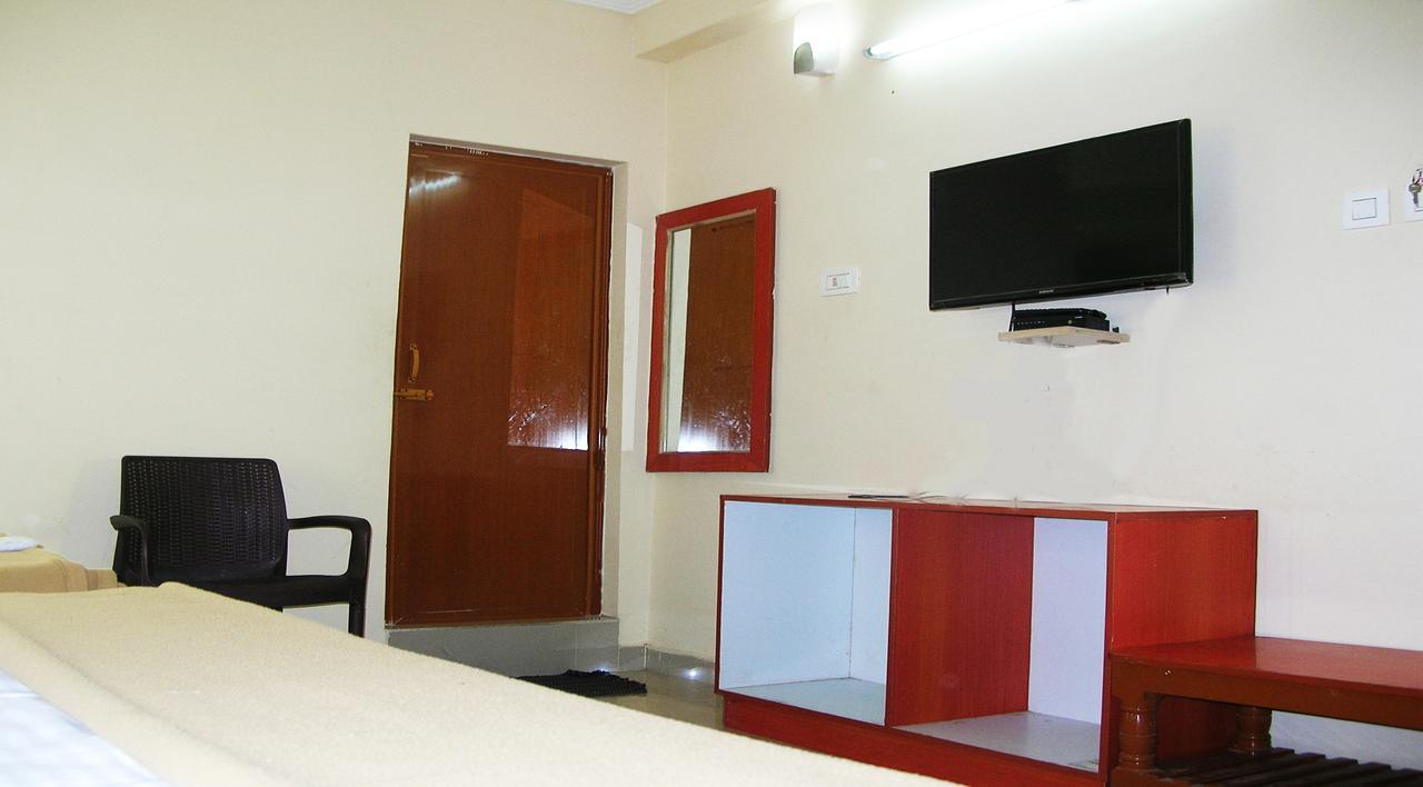 Ssb Residency Hotel Tirupati Kültér fotó