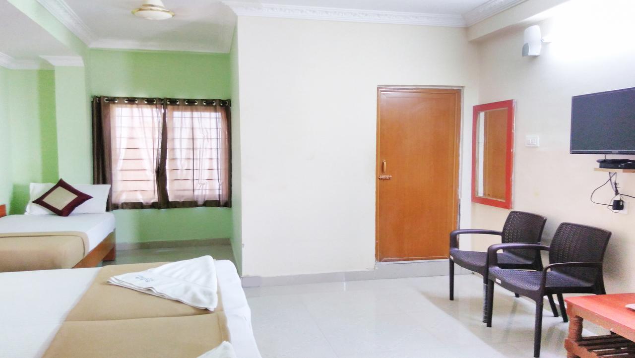 Ssb Residency Hotel Tirupati Kültér fotó