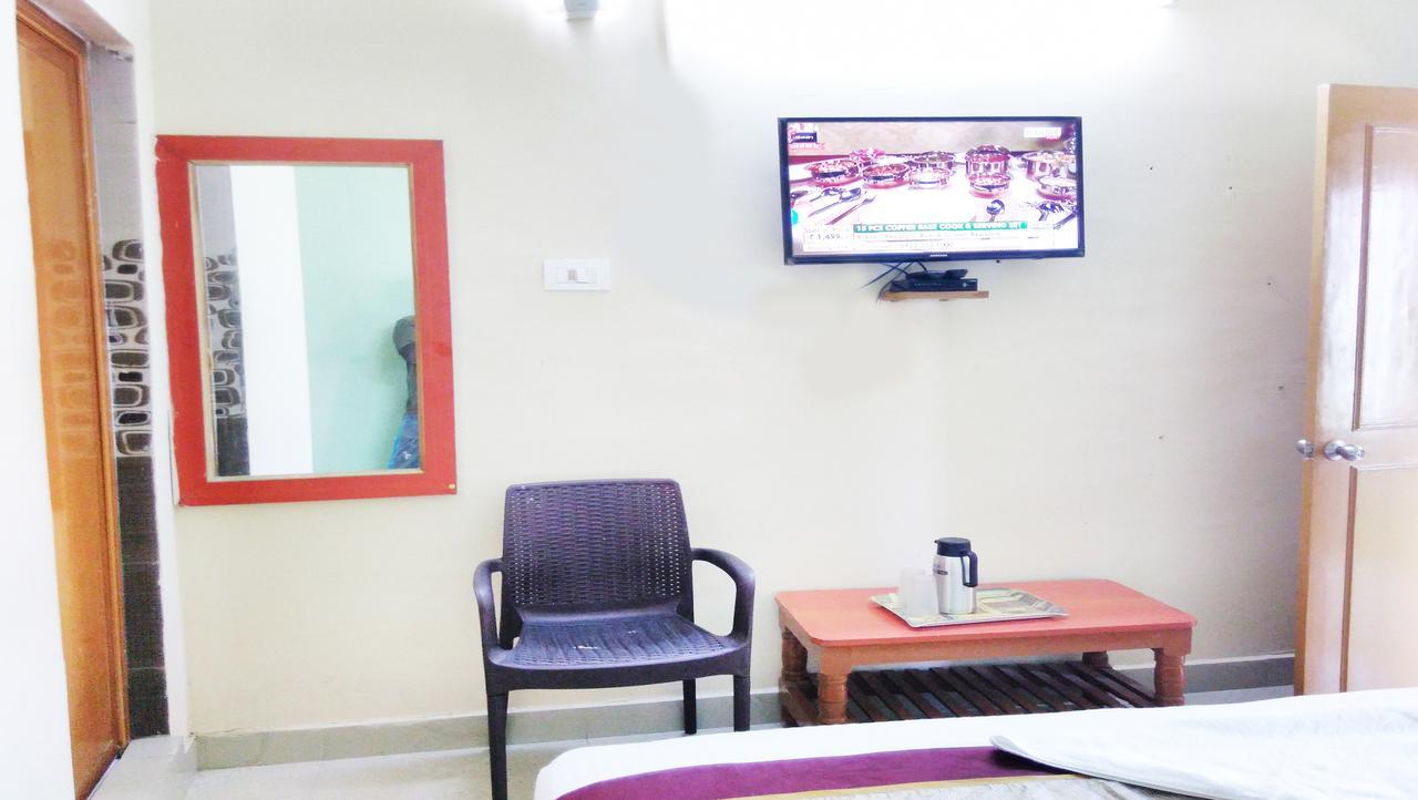 Ssb Residency Hotel Tirupati Kültér fotó