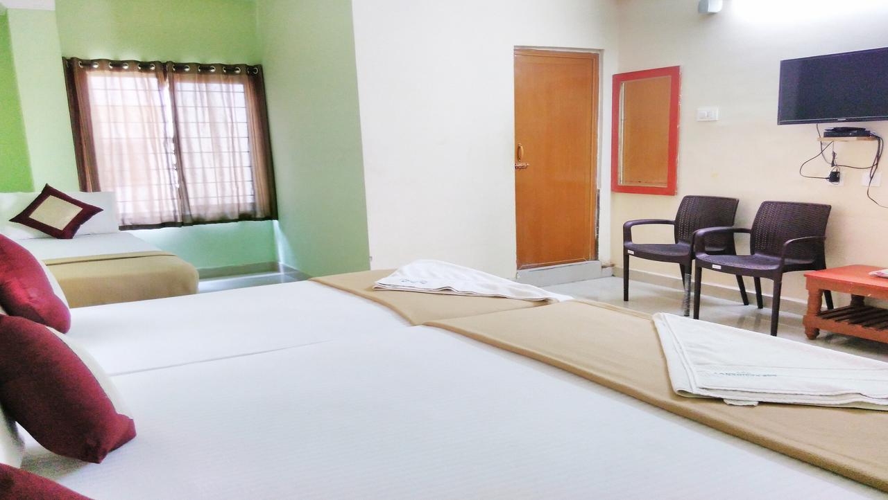 Ssb Residency Hotel Tirupati Kültér fotó